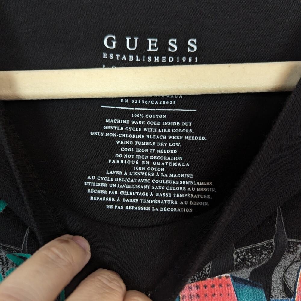 Guess Graphic Tee L Black Multicolor Lion Roar Short Sleeve Men’s - Picture 6 of 6